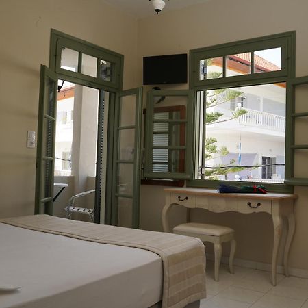 Kores Aegina Agia Marina  외부 사진